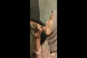 Bokep Jilbab Pasangan Lampung Main Liar - BokepAnime